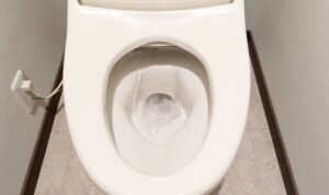 トイレコンセントの増設工事を安く抑える方法