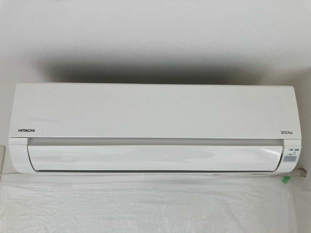 【大田区鵜の木】エアコン分解洗浄・外装カバーと熱交換器の汚れを徹底除去の施工後