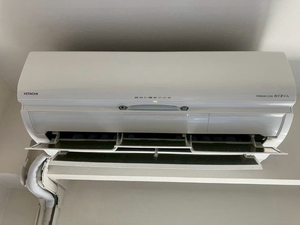 【マンション】エアコン分解洗浄・日立 白くまくん(PREMIUM CLEAN)の内部汚れを徹底除去の施工後