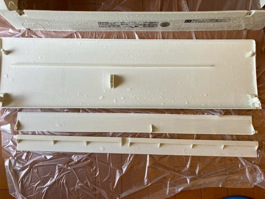 【マンション】エアコン分解洗浄・パナソニック内部のカビとフィルター詰まりを解消の施工中写真10