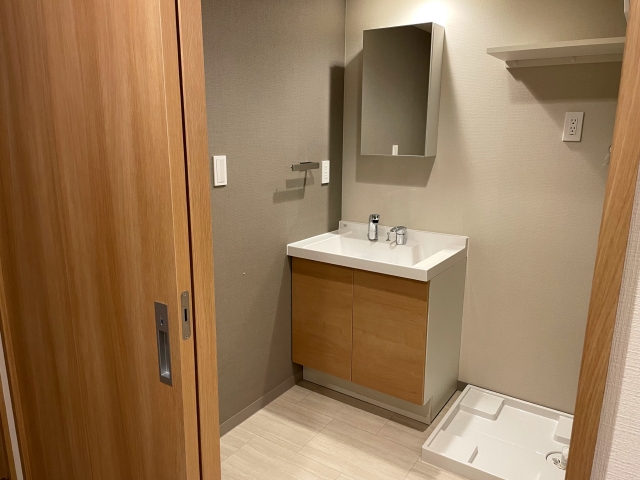 洗面所・トイレのクロス張替え